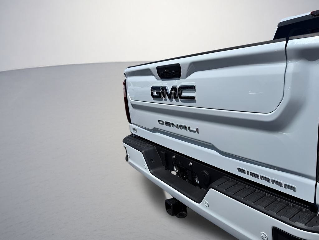 New 2026 GMC Sierra 2500 Denali Ultimate AWD/4WD image 39