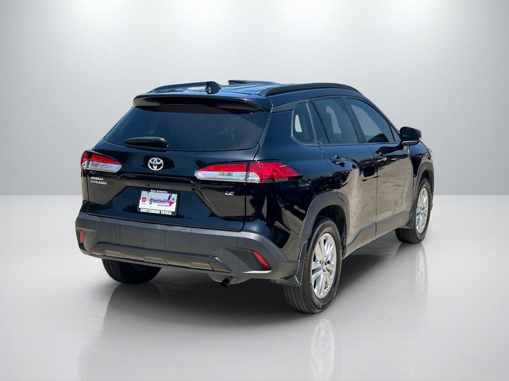 Certified 2023 Toyota Corolla Cross LE FWD image 5