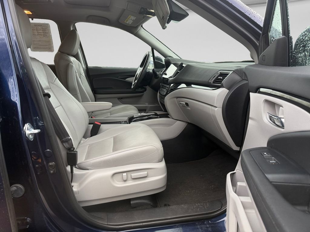 Used 2022 Honda Pilot Elite image 17