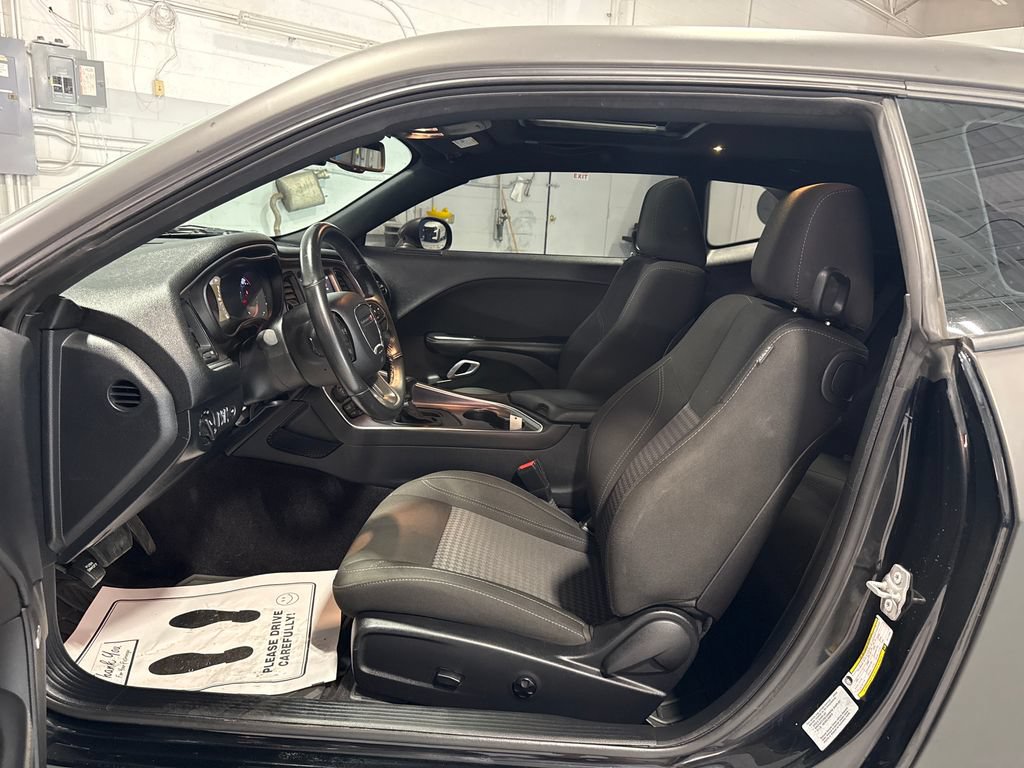 Used 2018 Dodge Challenger R/T w/ Blacktop Package RWD image 23