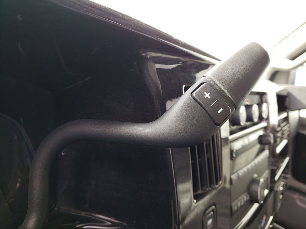 Used 2023 Chevrolet Express 2500 Extended image 22