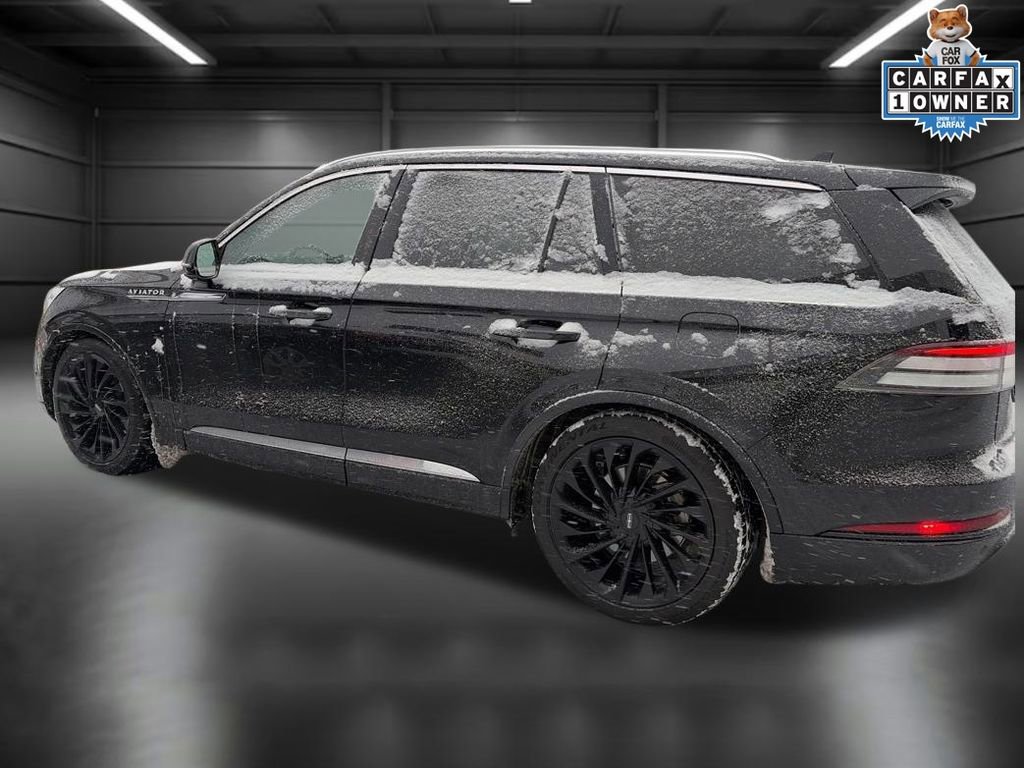 Certified 2021 Lincoln Aviator Reserve w/ Equipment Group 208A image 3