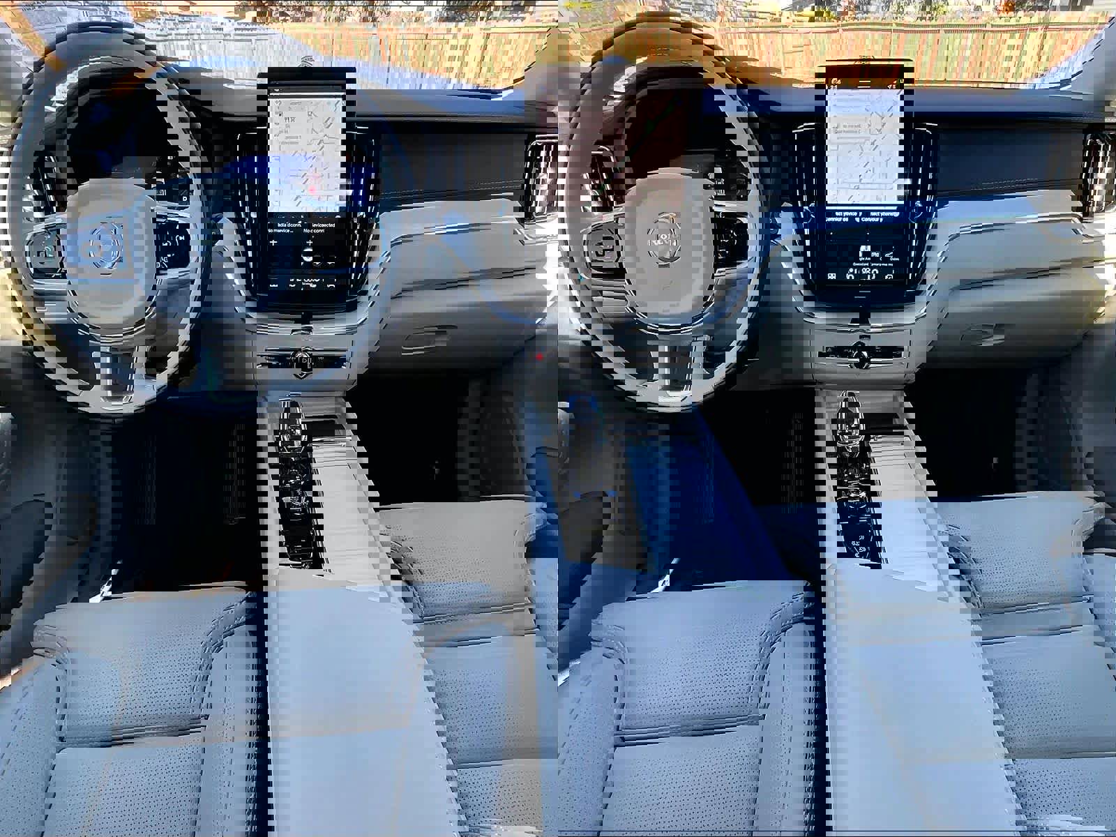 Used 2026 Volvo XC60 B5 Ultra w/ Climate Package image 18