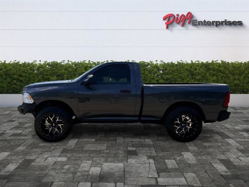 Used 2020 RAM 1500 Express w/ Express Value Package RWD image 3