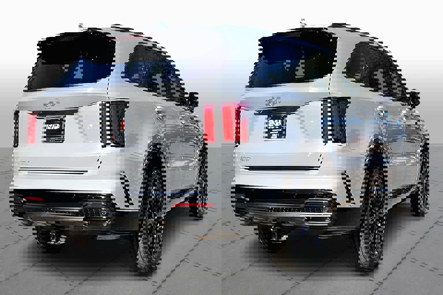 Used 2023 Kia Sorento SX image 12