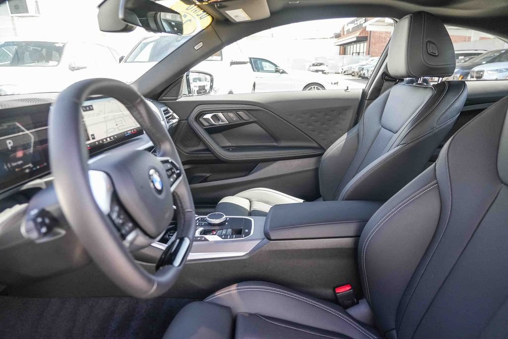 Used 2025 BMW 230i Coupe RWD image 18
