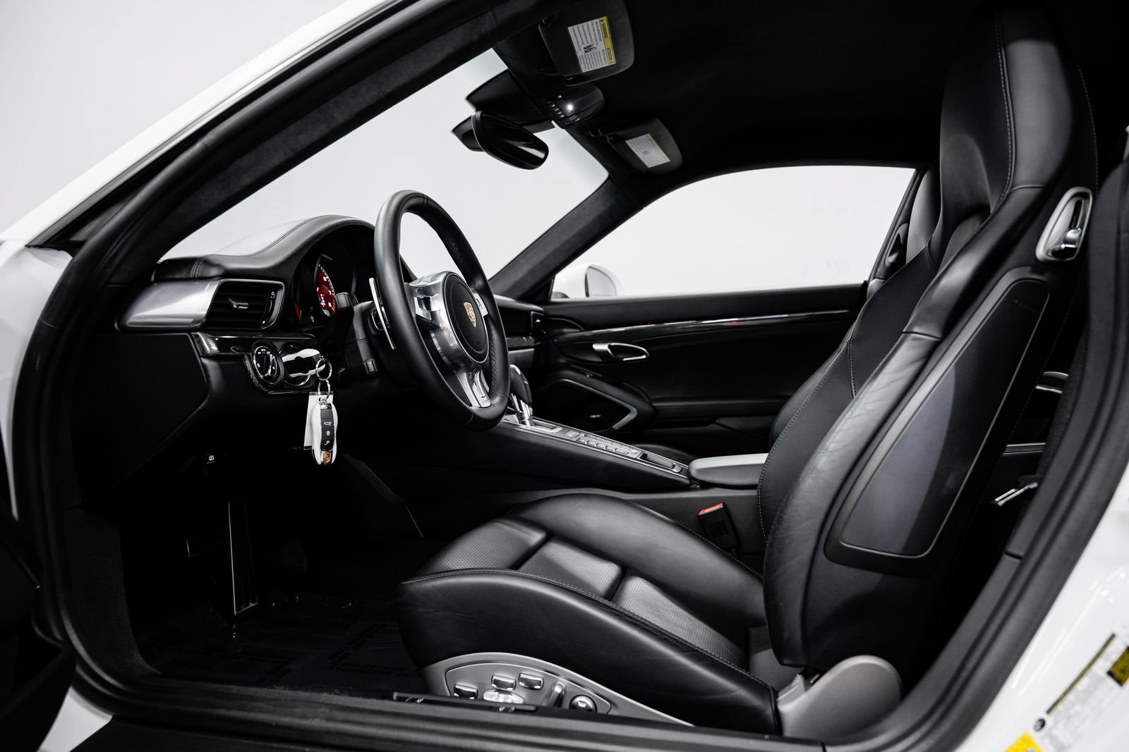 Used 2014 Porsche 911 Turbo S AWD/4WD image 19