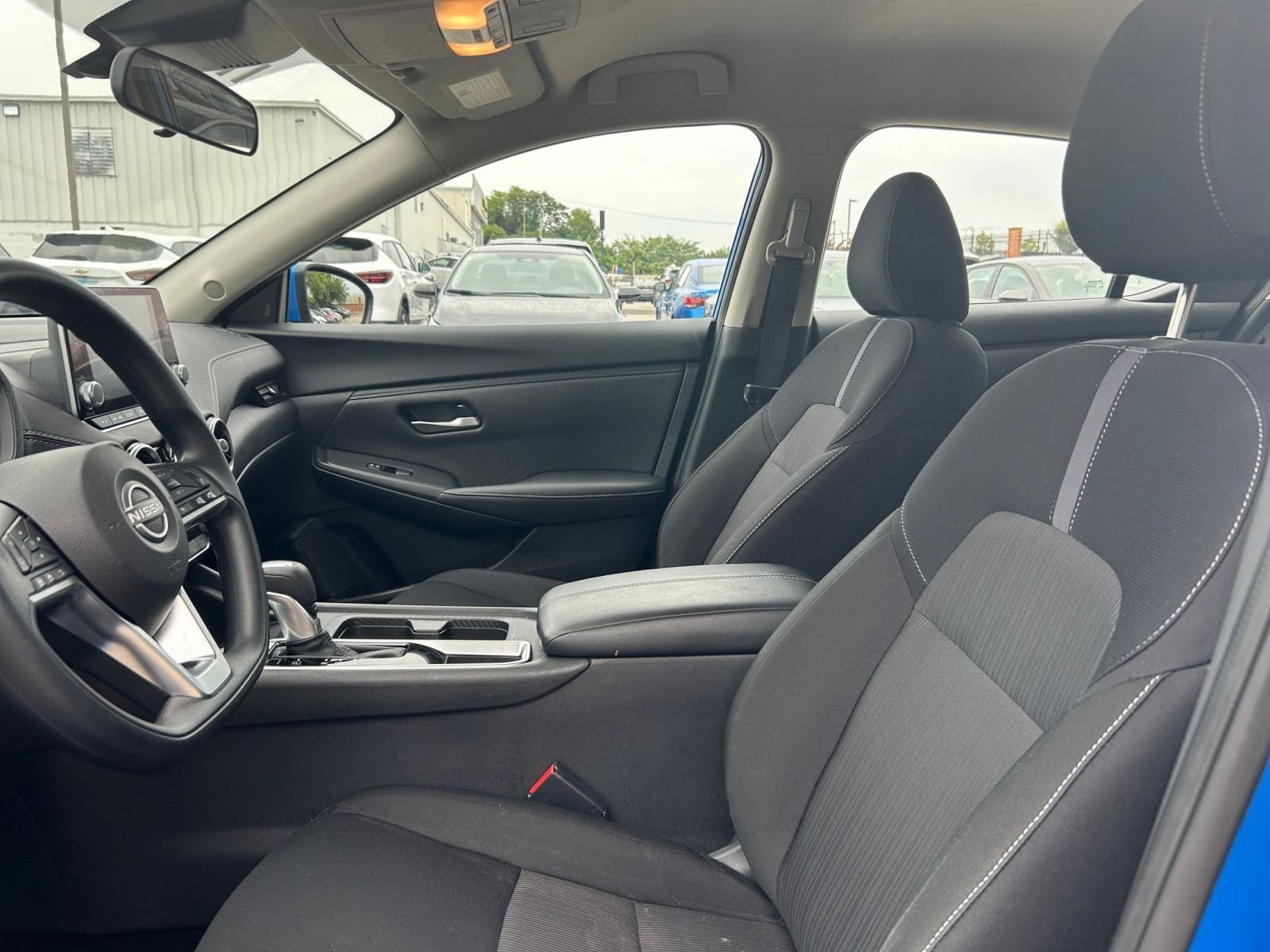 Used 2025 Nissan Sentra SV FWD image 21