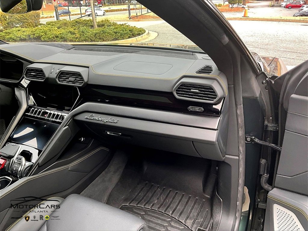 Used 2024 Lamborghini Urus S image 15