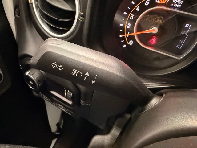 Used 2024 Jeep Wrangler Unlimited Sahara w/ Dual Top Group AWD/4WD image 26