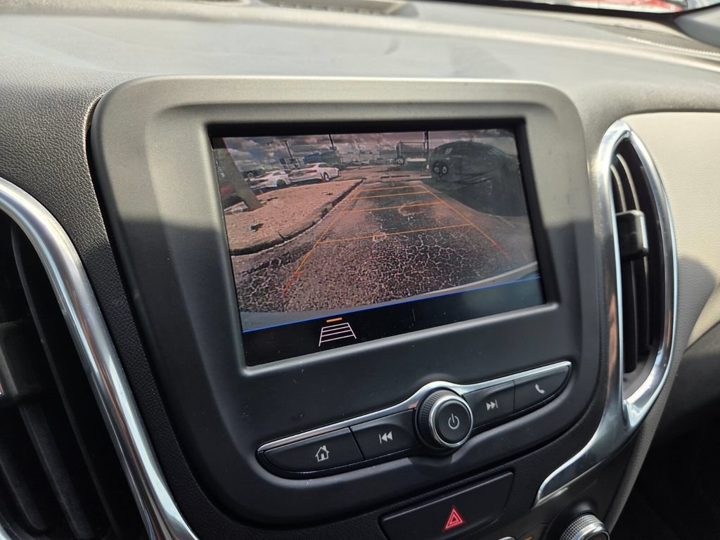 Used 2021 Chevrolet Equinox LS w/ LS Convenience Package FWD image 33