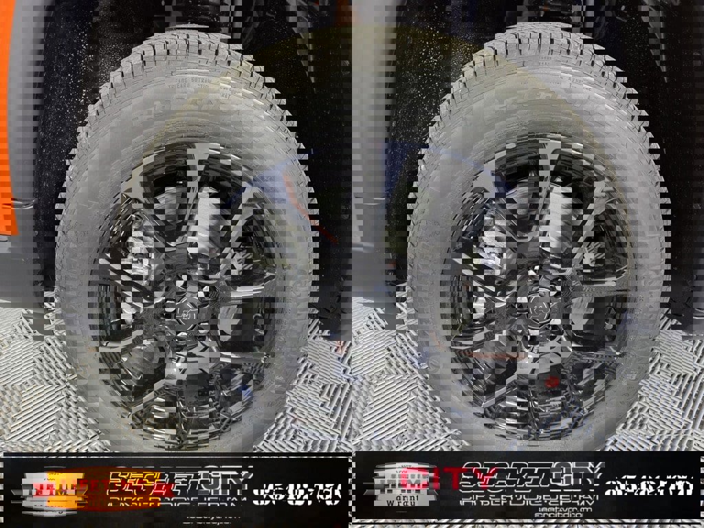 New 2026 Jeep Compass Latitude image 9