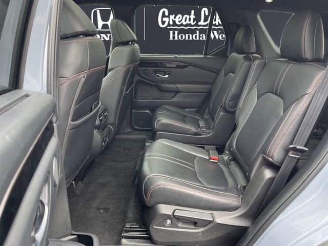 Used 2023 Honda Pilot TrailSport image 13