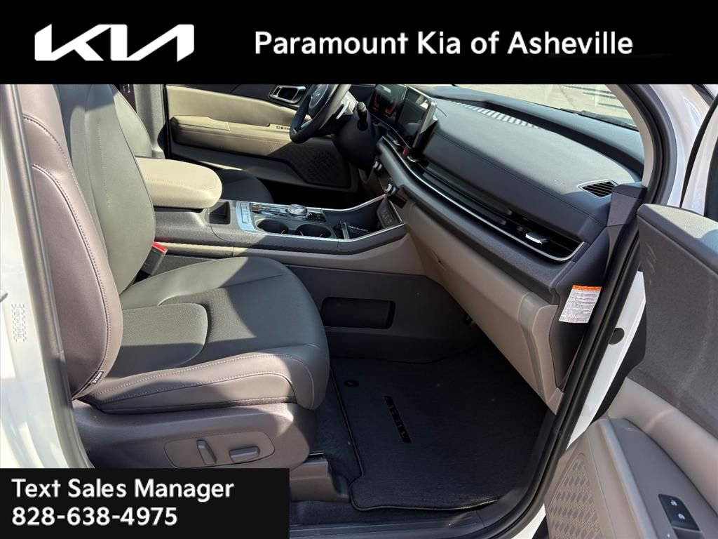 New 2026 Kia Carnival EX image 20