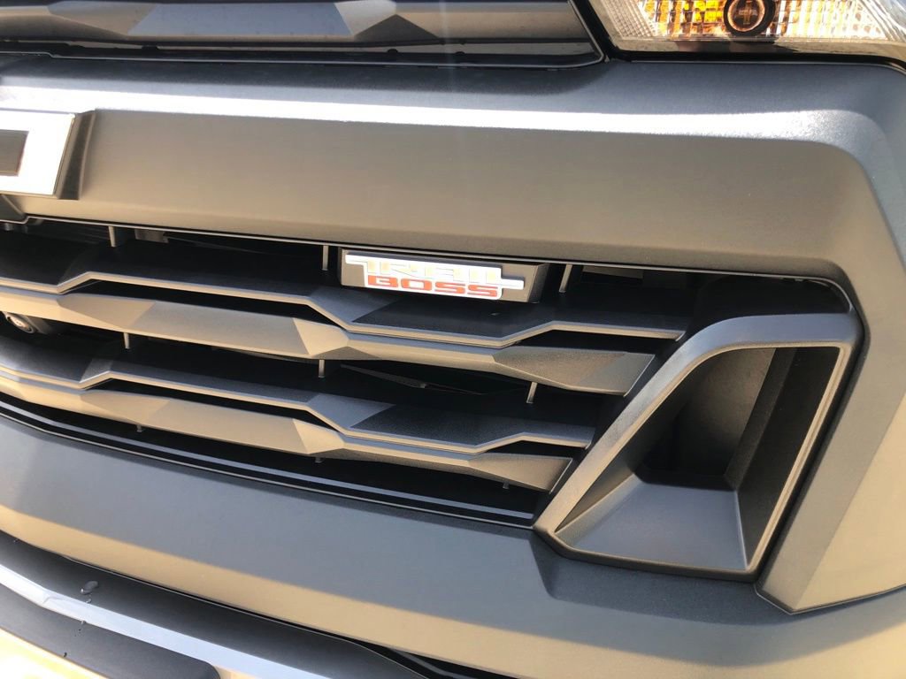 New 2025 Chevrolet Colorado Trail Boss w/ Midnight Edition image 45