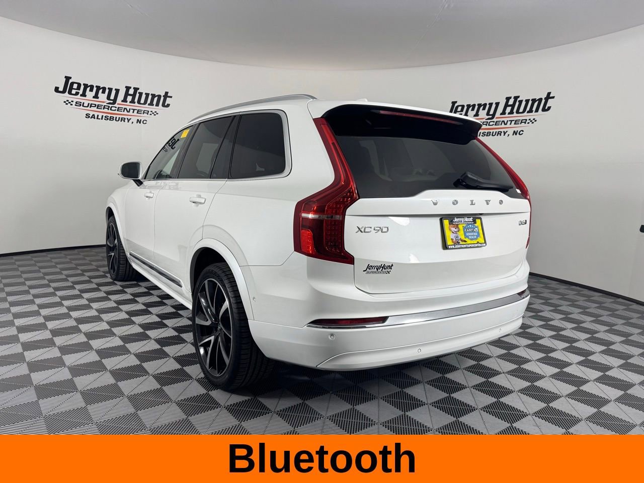 Used 2023 Volvo XC90 B6 Plus w/ Protection Package Premier image 8