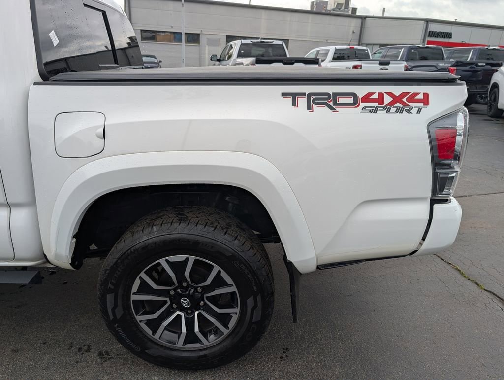 Certified 2022 Toyota Tacoma TRD Sport w/ Technology Package AWD/4WD image 4