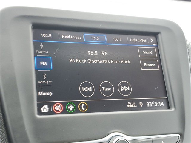 Used 2020 Chevrolet Equinox LS w/ LS Convenience Package image 16