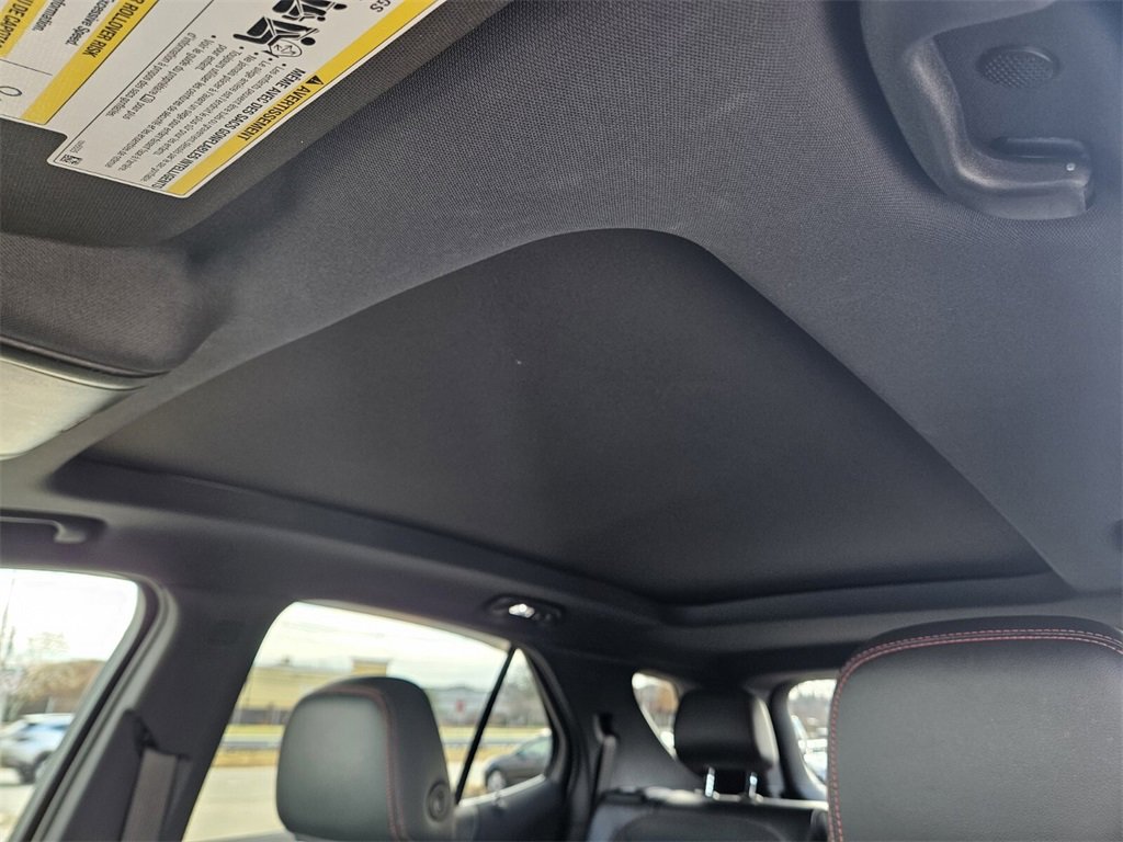 Used 2023 Chevrolet Equinox RS image 18