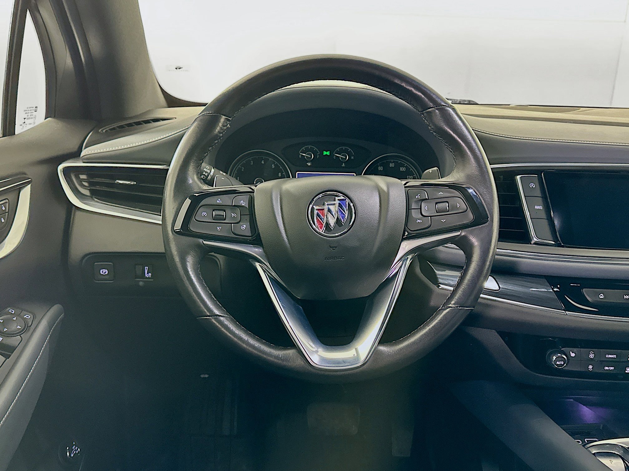 Used 2023 Buick Enclave Essence w/ Experience Buick Package image 18