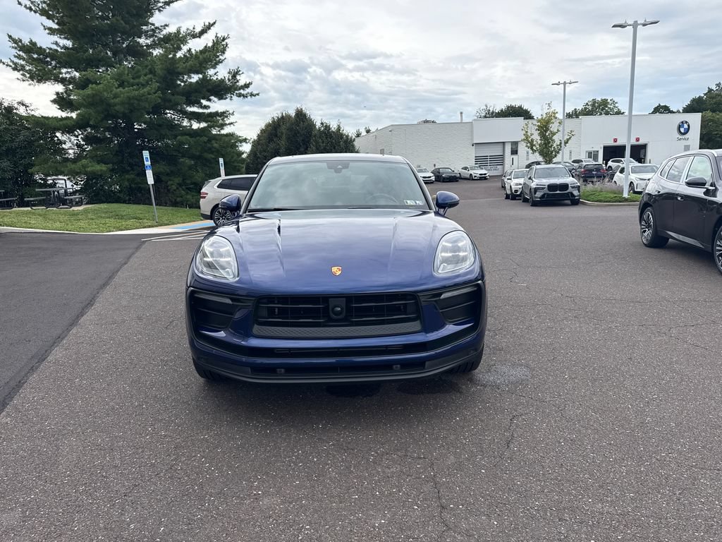 Used 2023 Porsche Macan Turbo AWD/4WD image 8