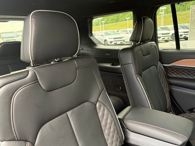 New 2026 Jeep Grand Cherokee L Summit AWD/4WD image 30