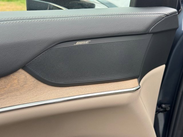 New 2025 Volvo EX90 Plus w/ Protection Package Premier image 17