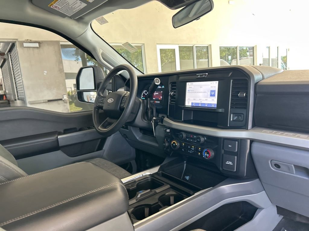 Used 2025 Ford F250 XLT w/ FX4 Off-Road Package AWD/4WD image 28
