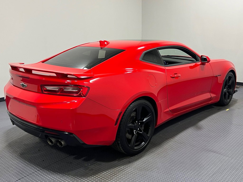 Used 2018 Chevrolet Camaro SS image 23