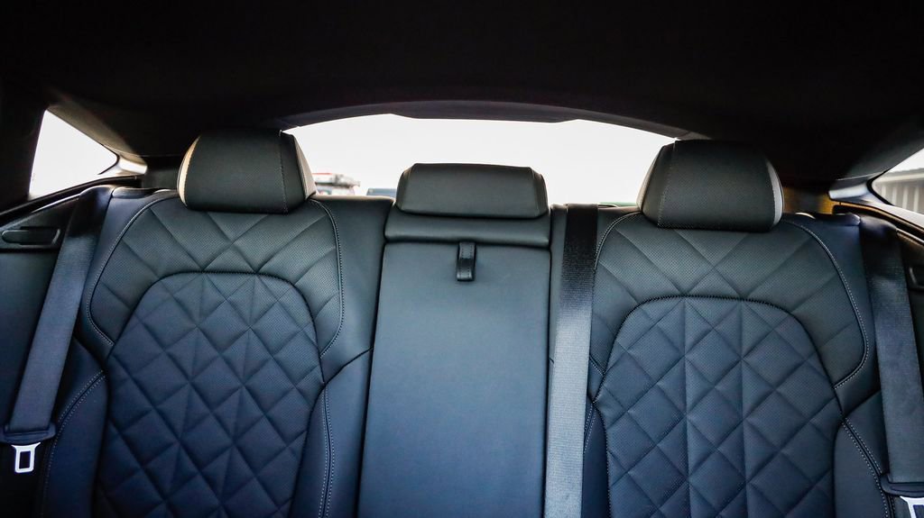 Used 2024 BMW X6 M60i w/ Parking Assistance Package image 27