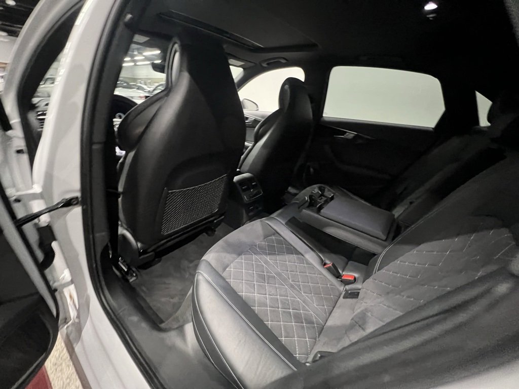 Used 2022 Audi S4 Premium Plus image 31