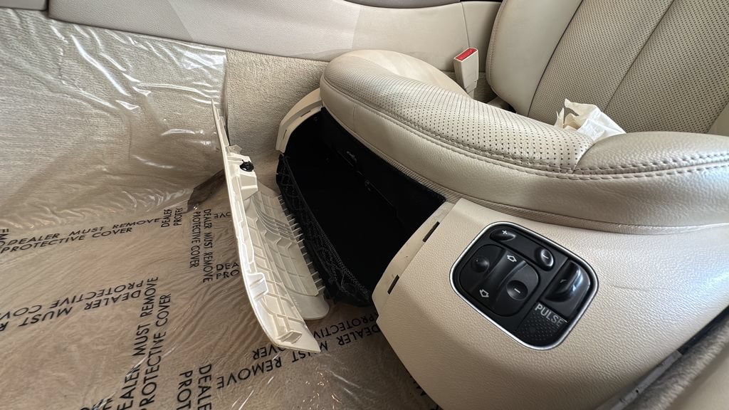 Used 2004 Mercedes-Benz SL 500 image 39