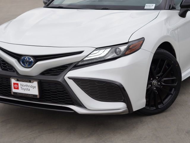 Used 2022 Toyota Camry XSE image 5