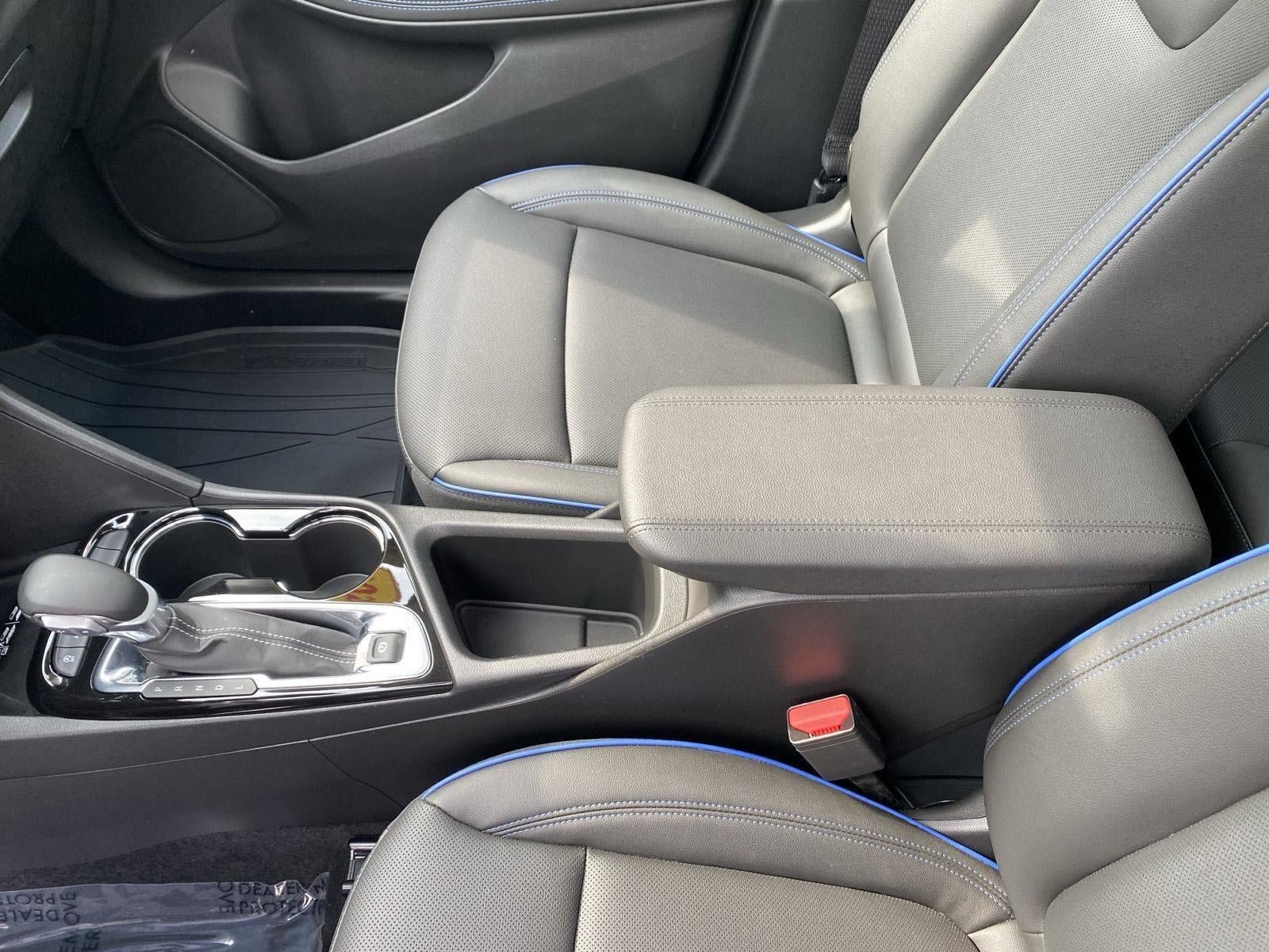 Certified 2026 Buick Encore GX Sport Touring w/ Advanced Technology Package AWD/4WD image 17
