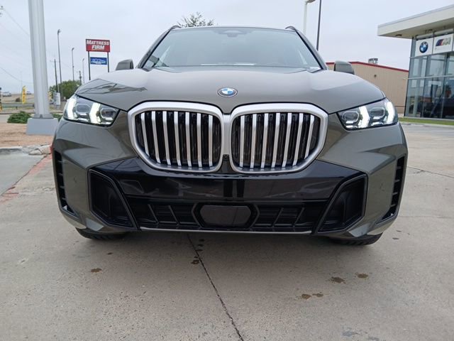 New 2026 BMW X5 sDrive40i image 2