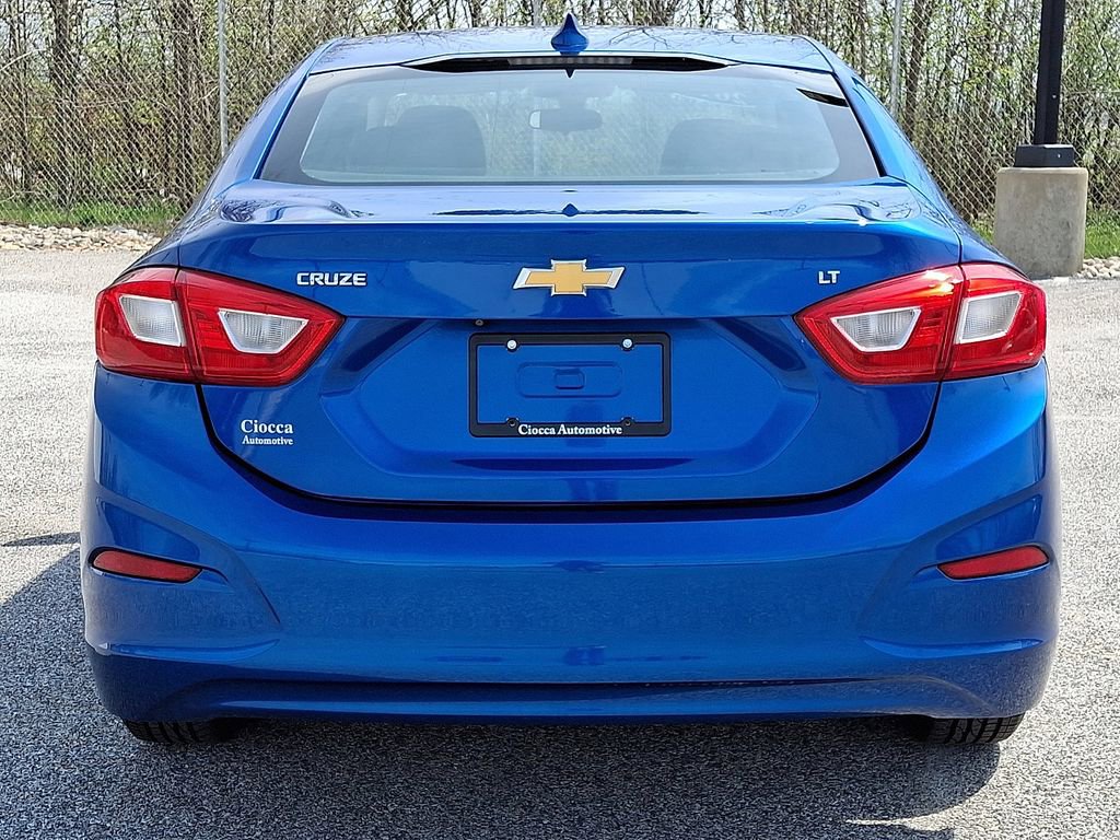 Used 2017 Chevrolet Cruze LT w/ Convenience Package image 8
