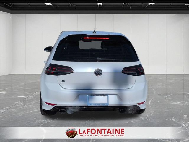Used 2017 Volkswagen Golf 4-Door image 4
