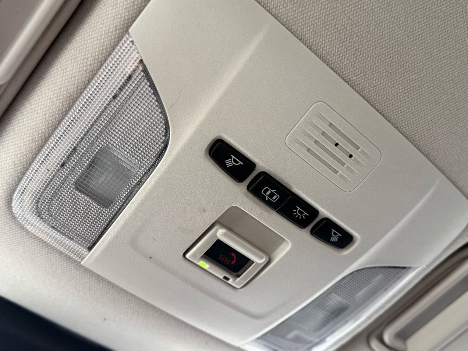 Used 2021 Toyota Corolla LE image 27