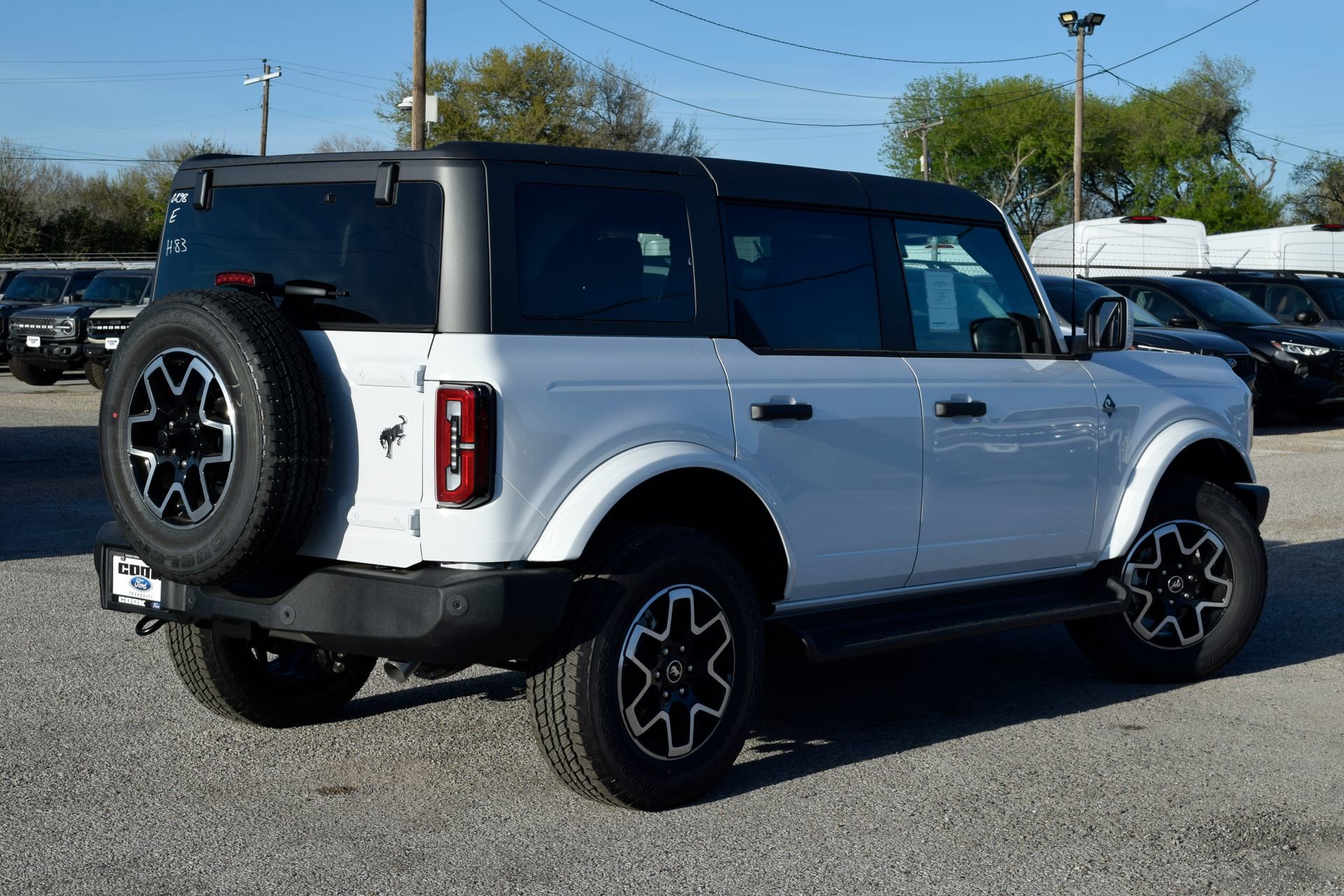 New 2026 Ford Bronco Outer Banks image 6