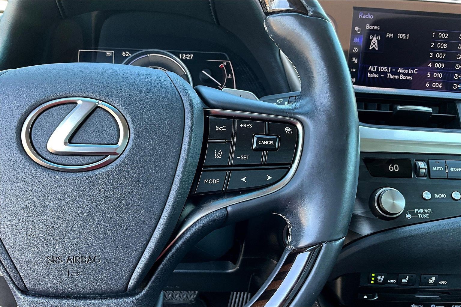 Used 2021 Lexus ES 300h w/ Premium Package image 12