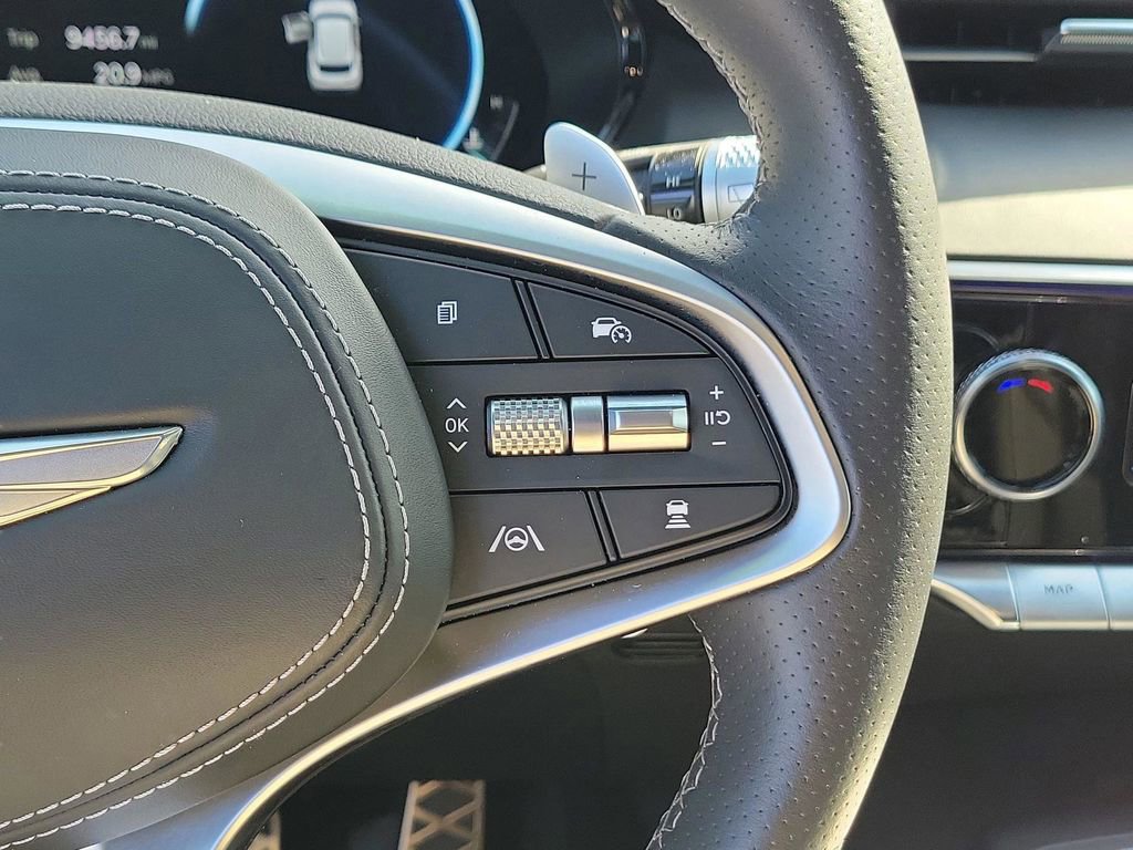 Used 2025 Genesis GV70 2.5T Sport Prestige w/ Sport Prestige Package image 17