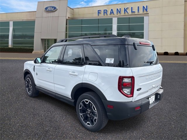 New 2025 Ford Bronco Sport Outer Banks image 5