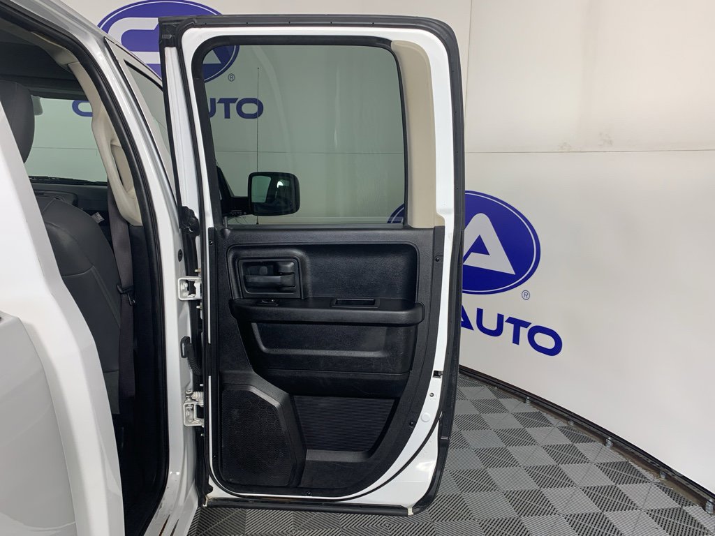 Used 2015 RAM 1500 Tradesman image 33