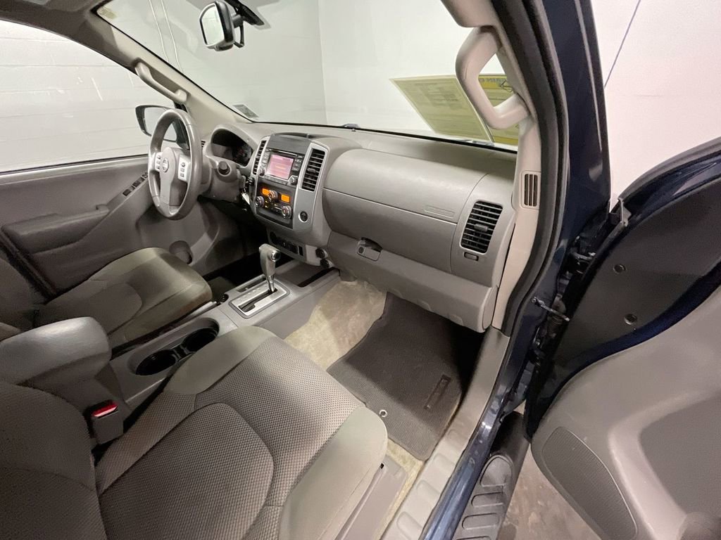 Used 2015 Nissan Frontier SV w/ SV Value Truck Package image 25