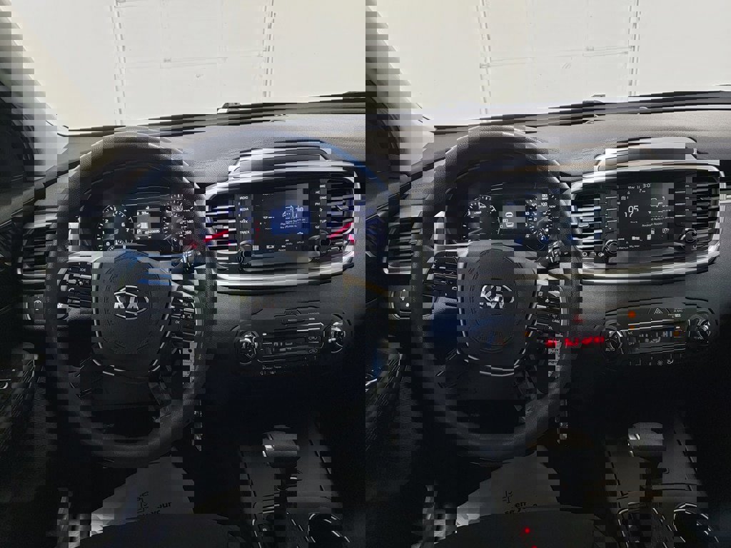 Used 2019 Kia Sorento LX image 12