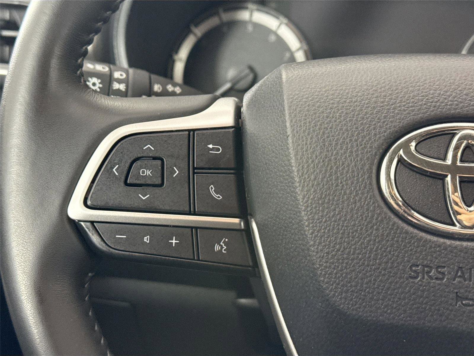 Certified 2025 Toyota Highlander LE image 17