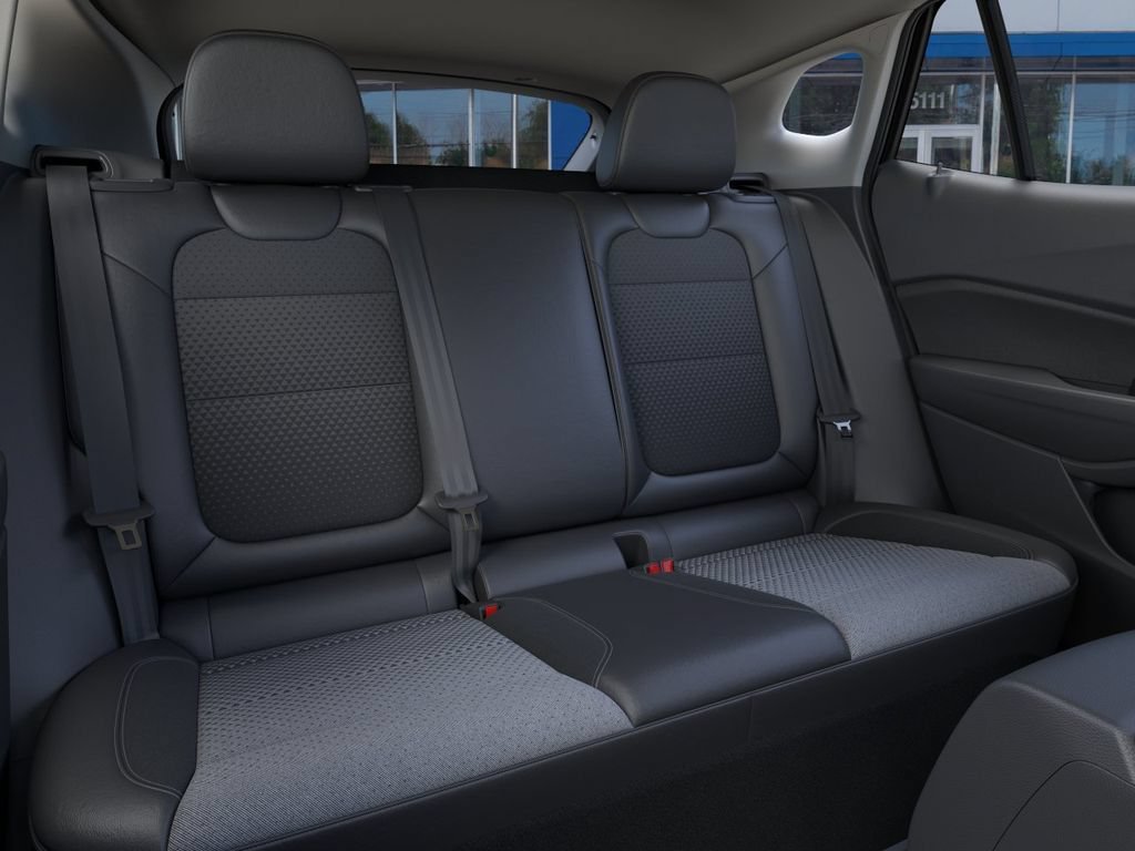 New 2026 Chevrolet Trax LT w/ LT Convenience Package FWD image 17