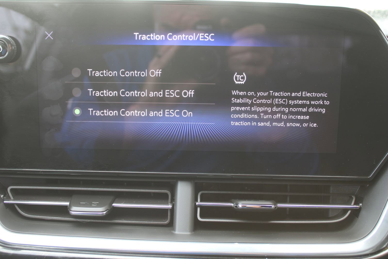 Used 2024 Chevrolet Trax RS image 43