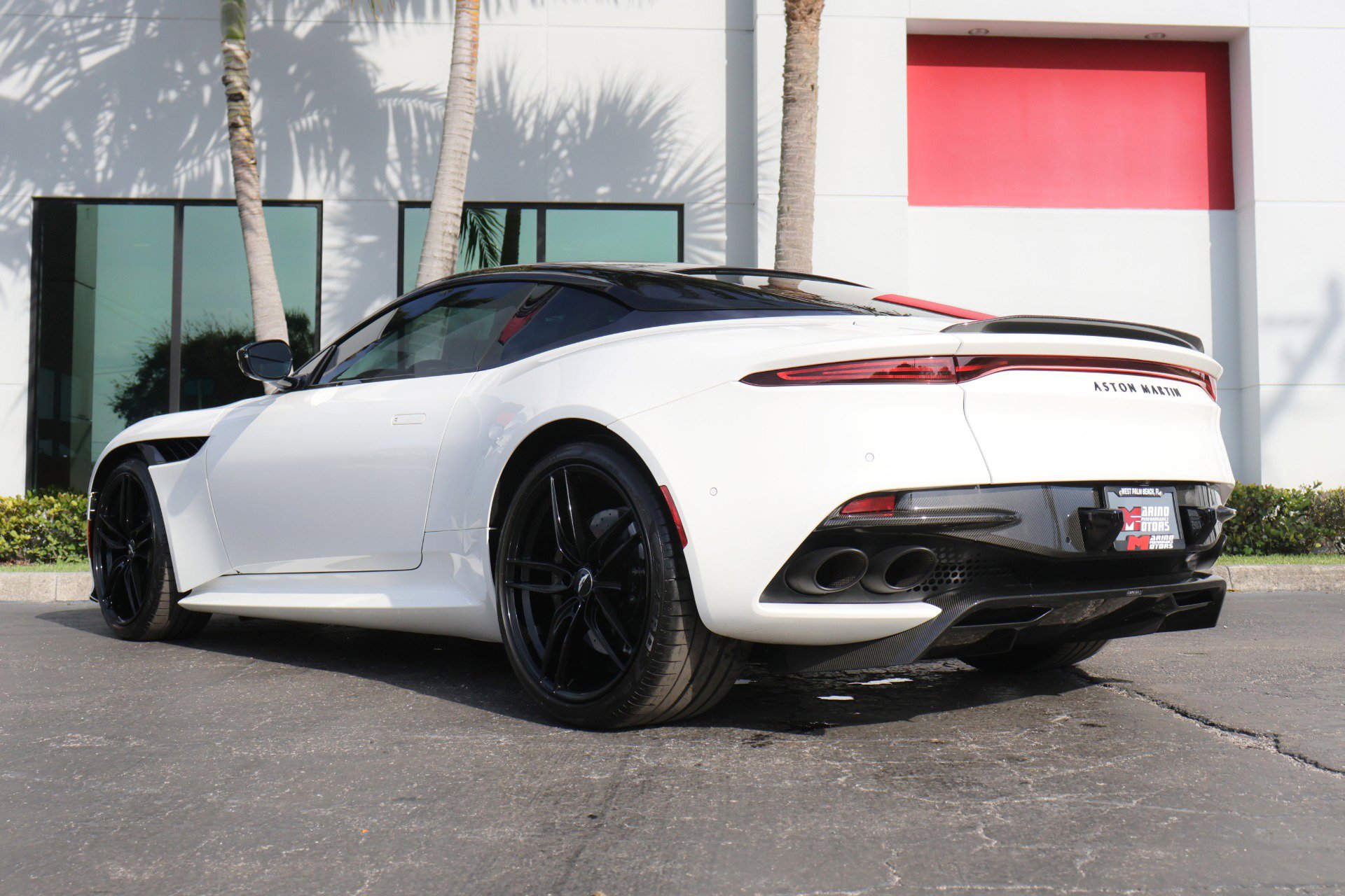 Used 2019 Aston Martin DBS Superleggera image 35