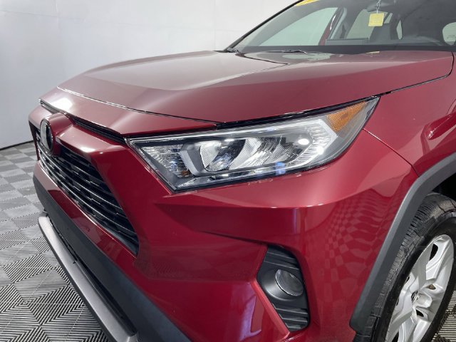 Used 2021 Toyota RAV4 XLE AWD/4WD image 45